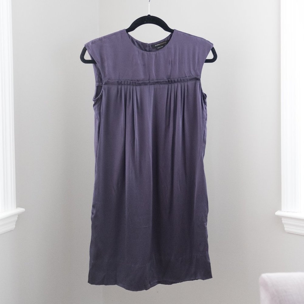 Button back BCBG Dress